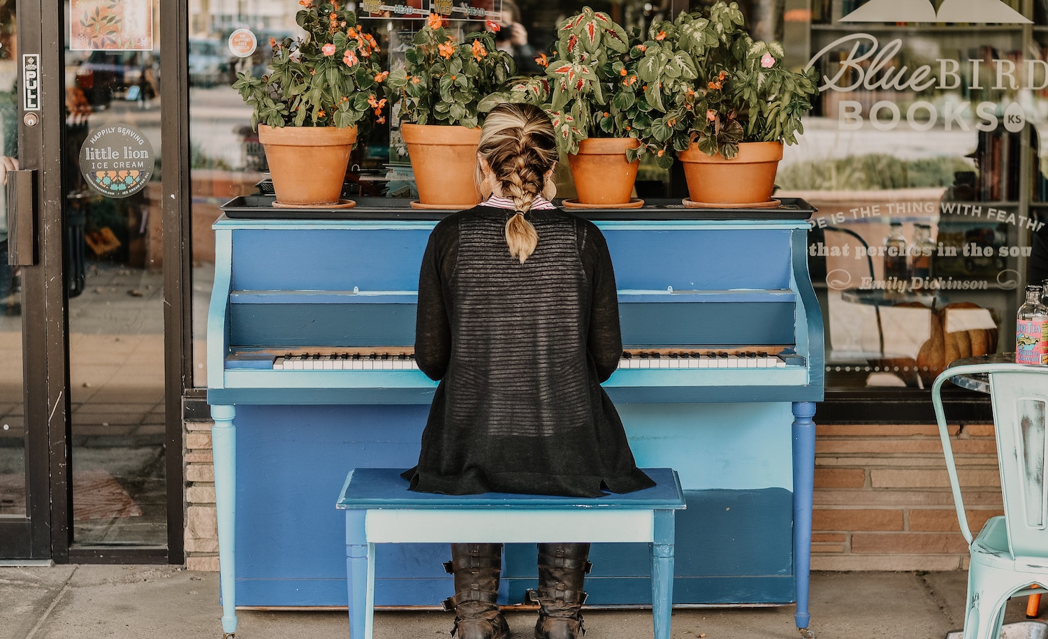 A highly sensitive person plays the piano.
