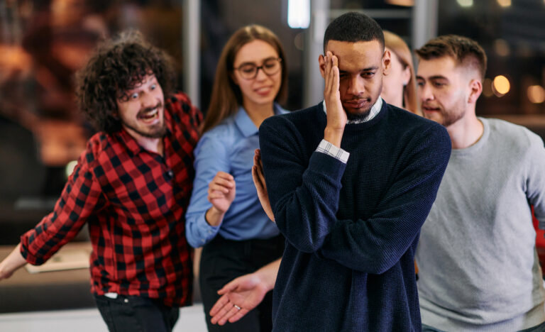 How to Deal with Overwhelming Social Events as an HSP