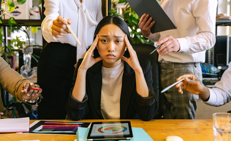 HSPs, Is It Hard for You to Focus On One Task? You May Be Suffering From ‘Information Overload’